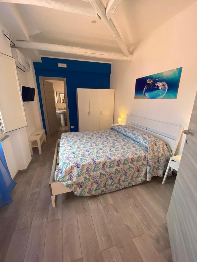 La Conchiglia 2.0 Bed & Breakfast โซเวราโต มาริน่า ภายนอก รูปภาพ