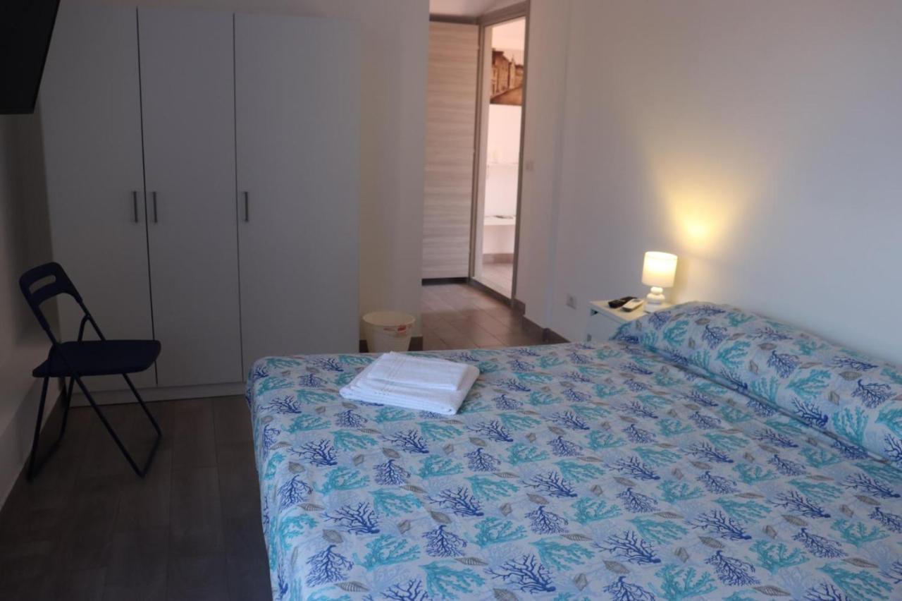 La Conchiglia 2.0 Bed & Breakfast โซเวราโต มาริน่า ภายนอก รูปภาพ
